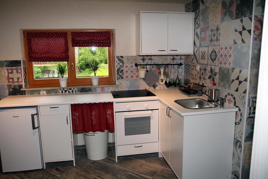 Apartma Obrh Шмарєске-Топлице Екстер'єр фото